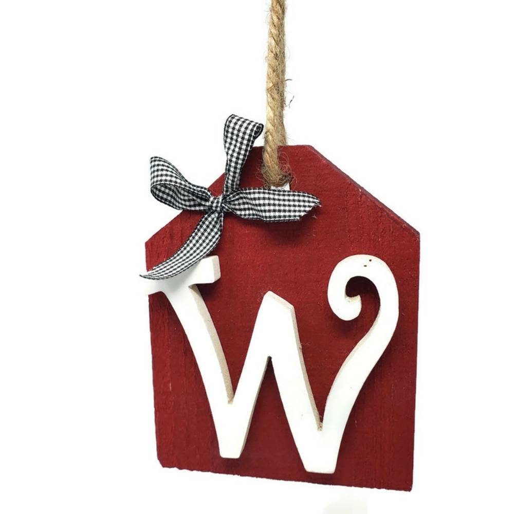 ❤ Red Wooden "W" Initial Gift Tag Ornament / Decor